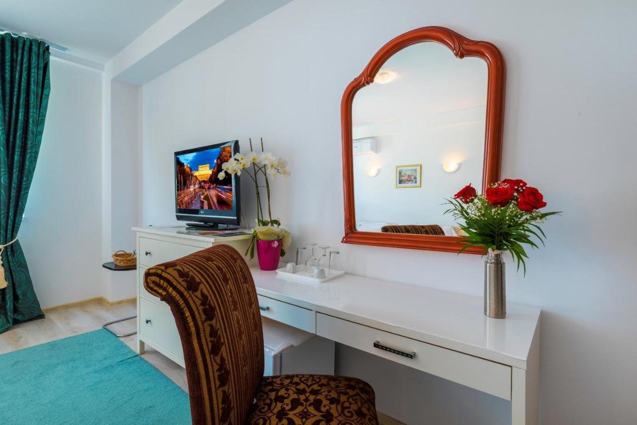 Sia Residence Отопени Экстерьер фото