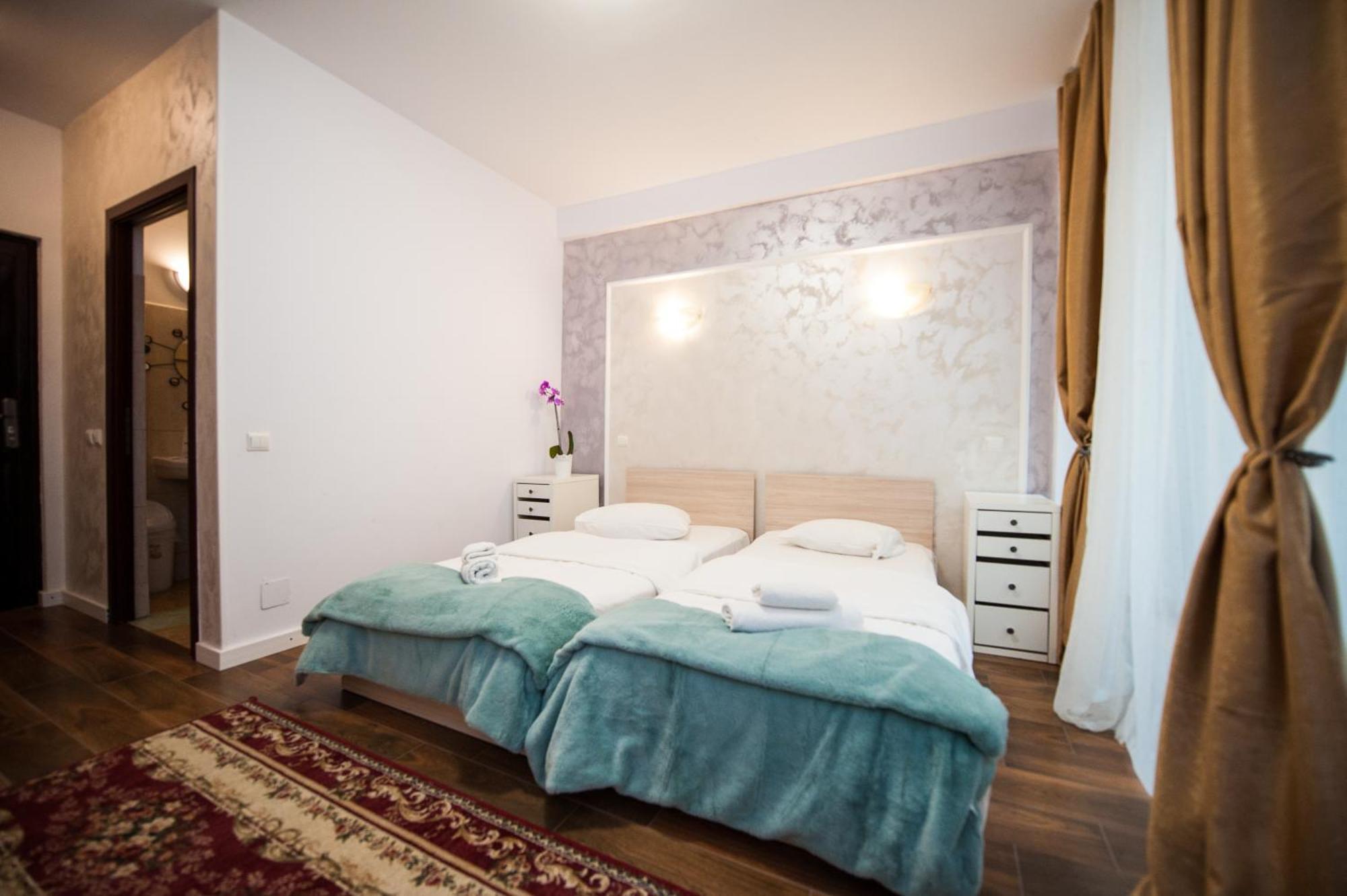 Sia Residence Отопени Экстерьер фото